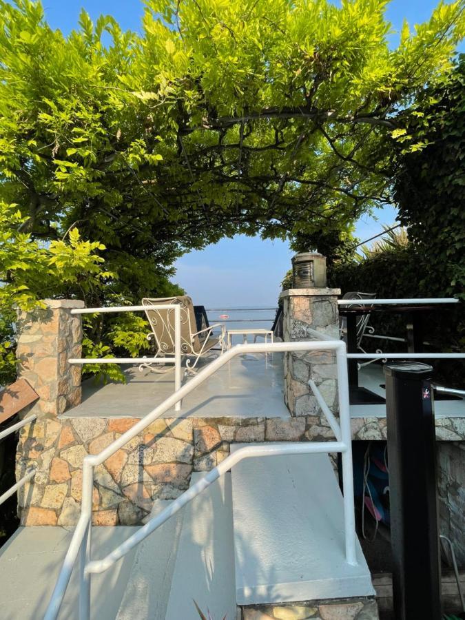 Le Petit Du Lac シルミオーネ エクステリア 写真