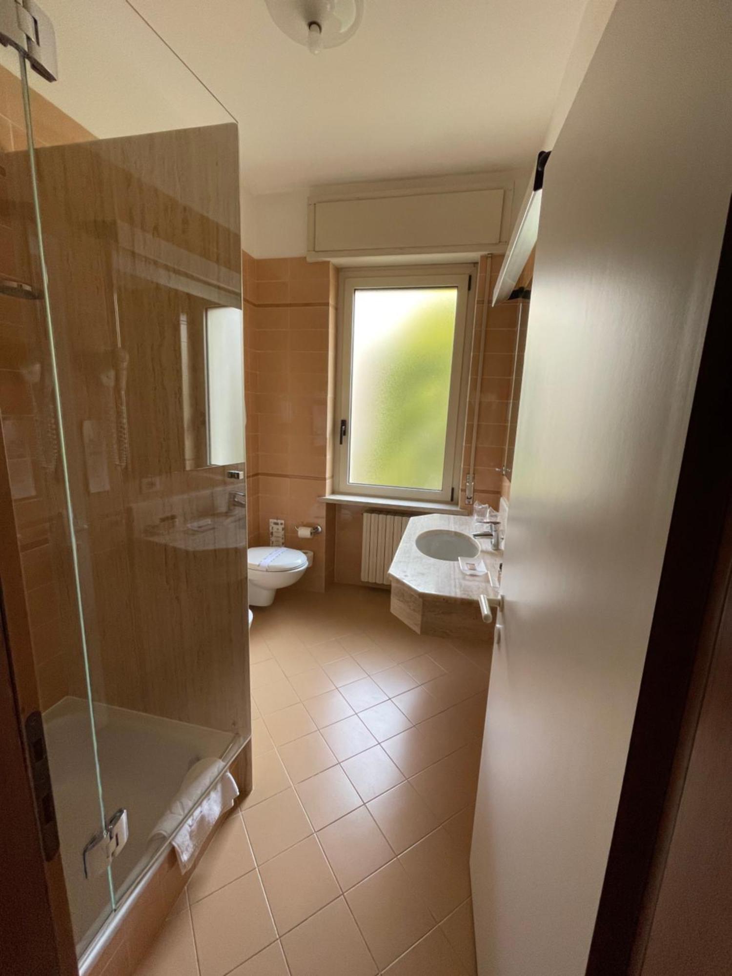 Le Petit Du Lac シルミオーネ 部屋 写真